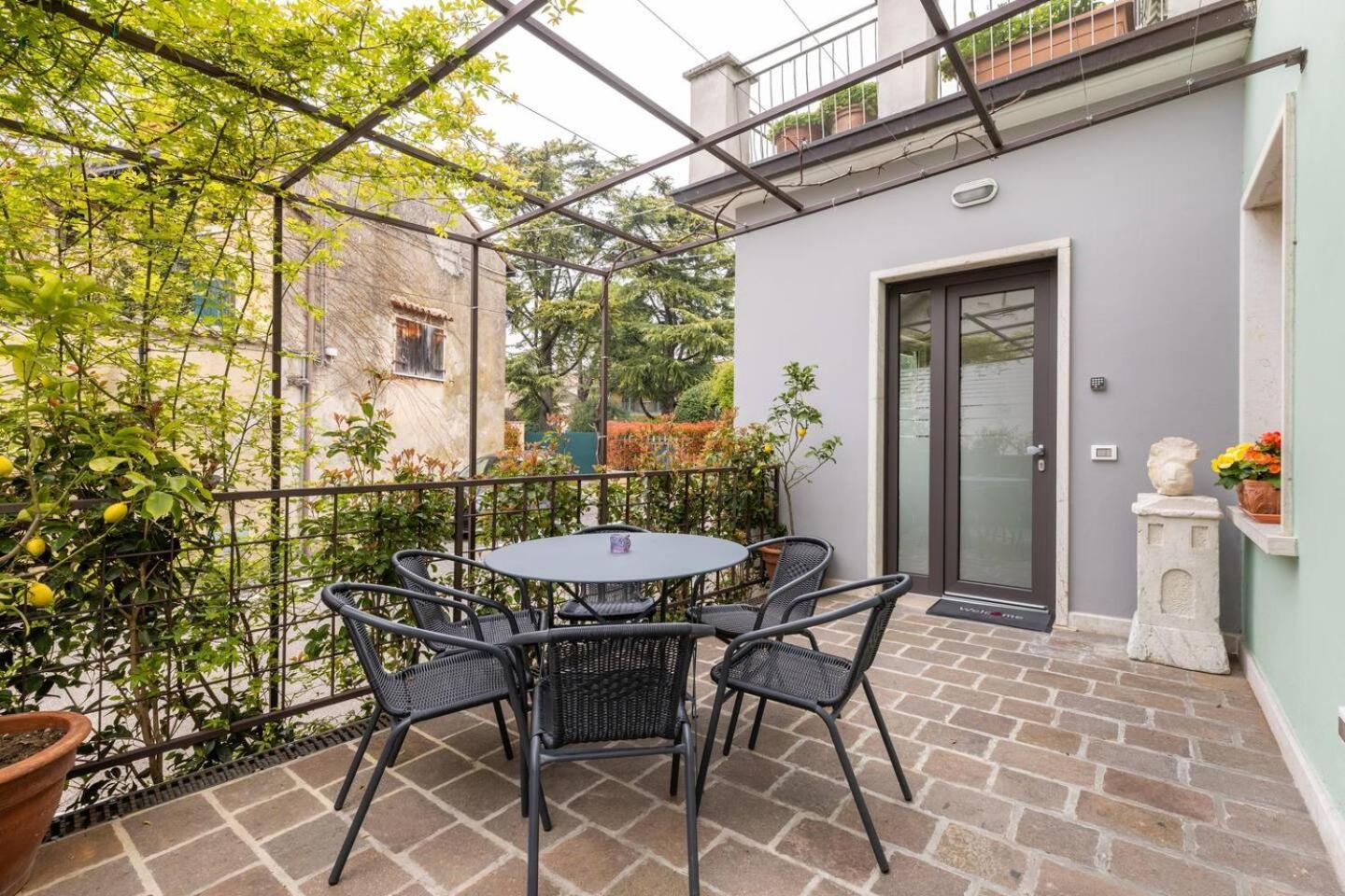 Valeria Apartment Bardolino Luaran gambar